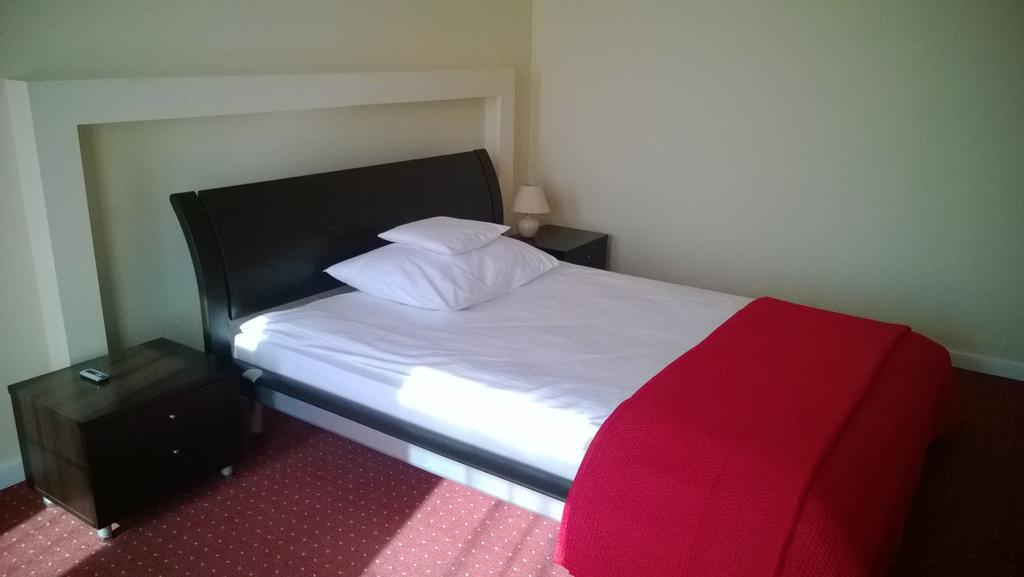 Yuca Hotel Lodz  Bilik gambar