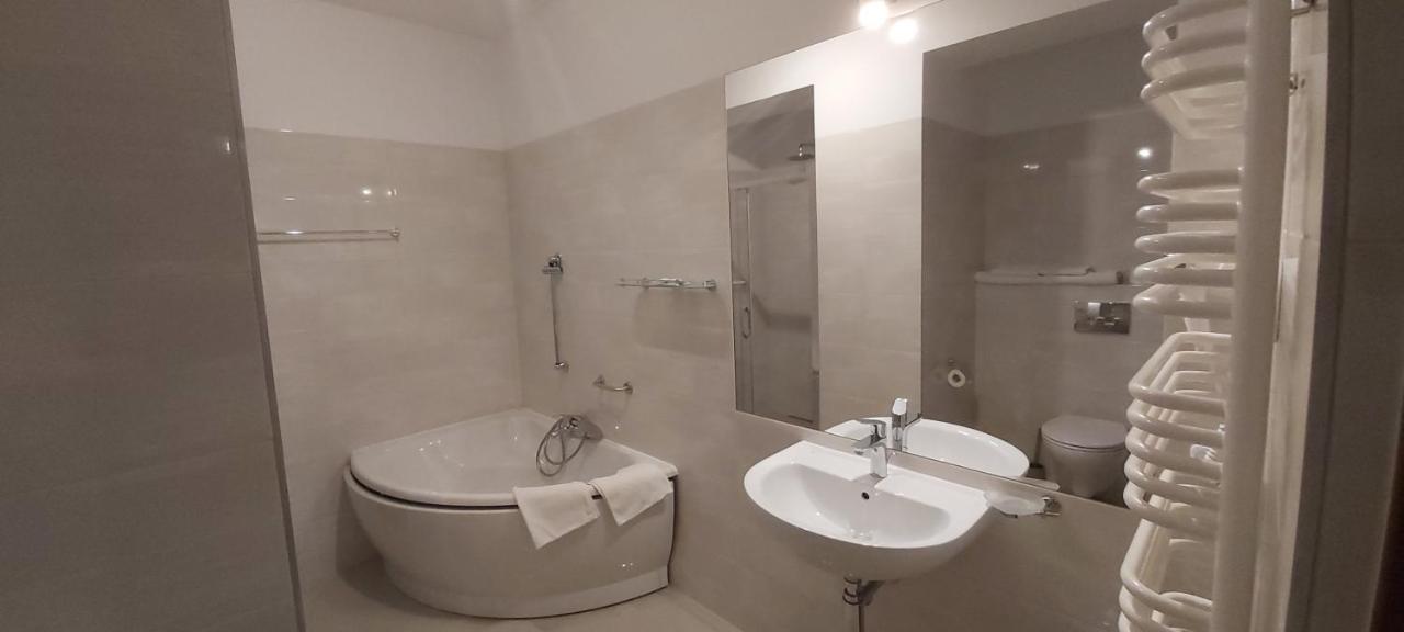 Yuca Hotel Lodz  Luaran gambar